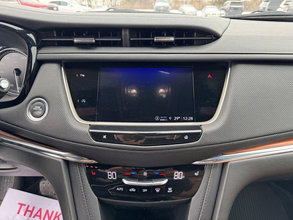 used 2022 Cadillac XT5 car, priced at $35,380