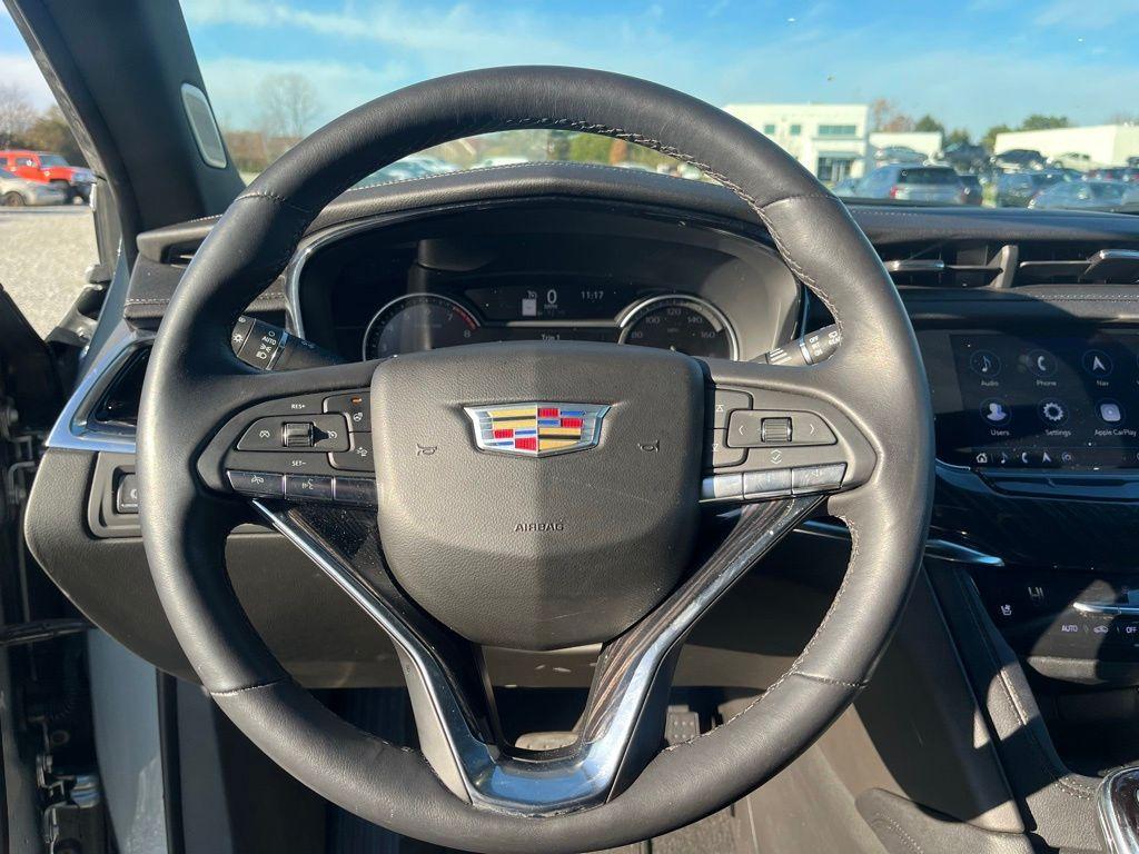 used 2023 Cadillac XT6 car, priced at $41,950