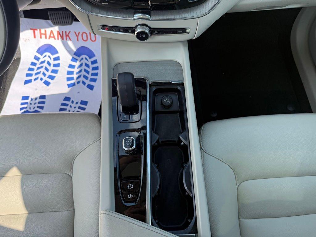 used 2024 Volvo XC60 car, priced at $33,535