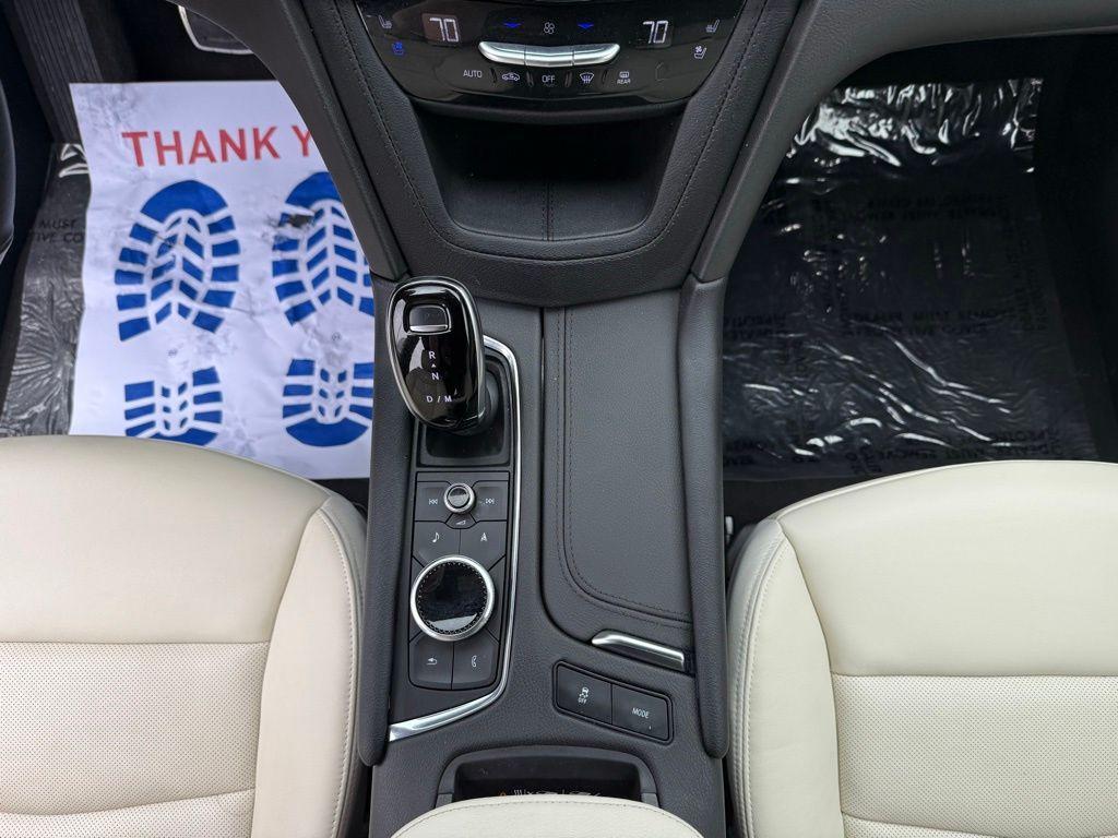 used 2024 Cadillac XT6 car, priced at $53,130