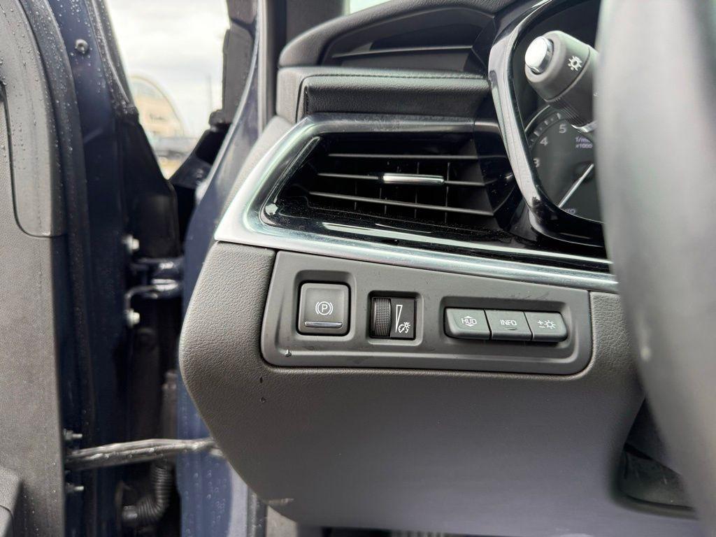 used 2024 Cadillac XT6 car, priced at $53,130