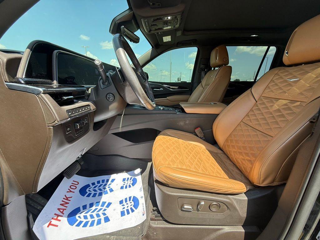 used 2023 Cadillac Escalade ESV car, priced at $79,165