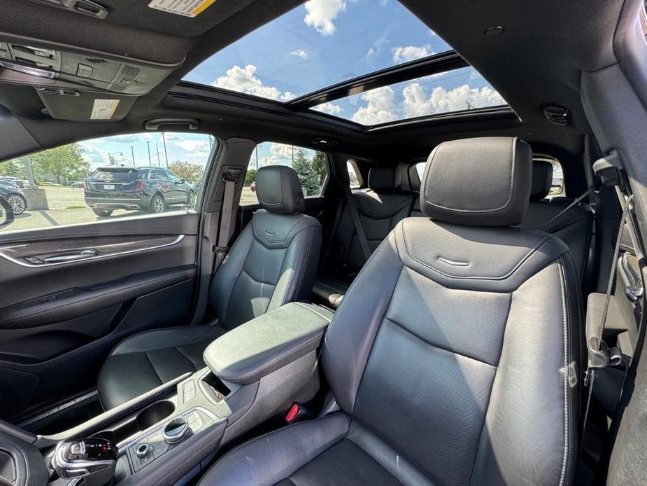used 2021 Cadillac XT5 car, priced at $35,599