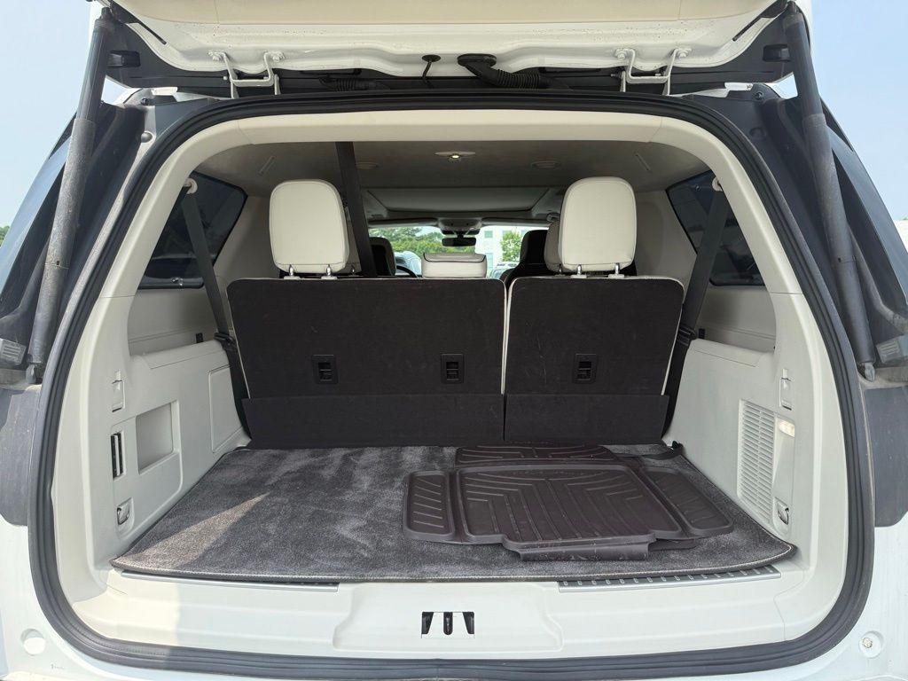 used 2022 Lincoln Navigator L car, priced at $67,500