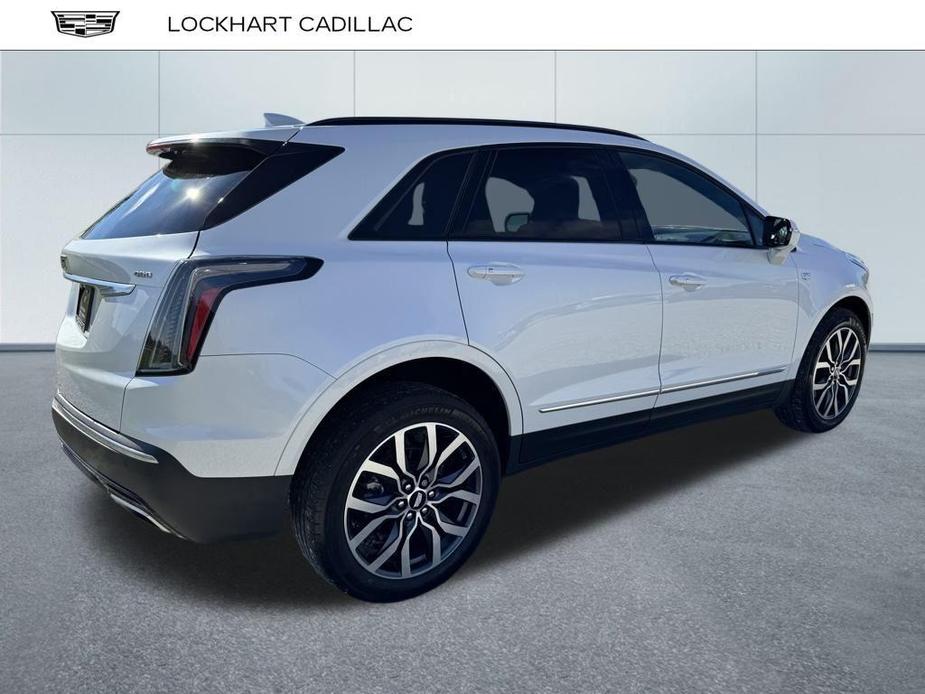 used 2021 Cadillac XT5 car, priced at $37,149