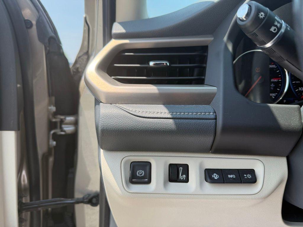 used 2022 GMC Acadia car, priced at $33,667