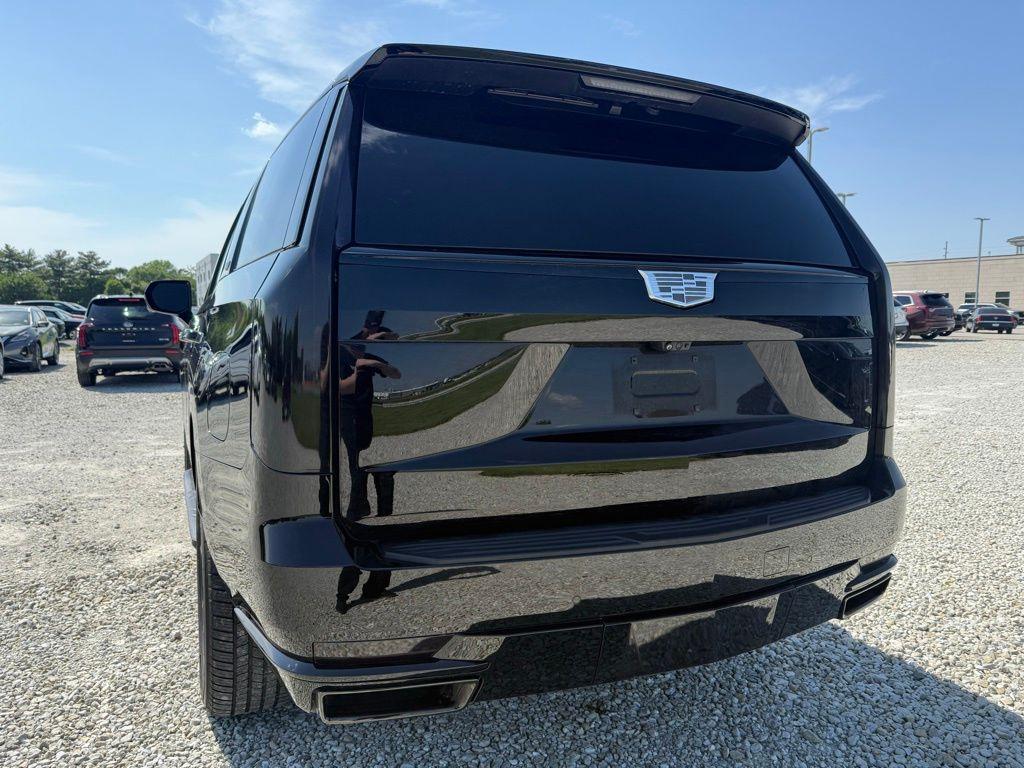 used 2022 Cadillac Escalade car, priced at $70,147