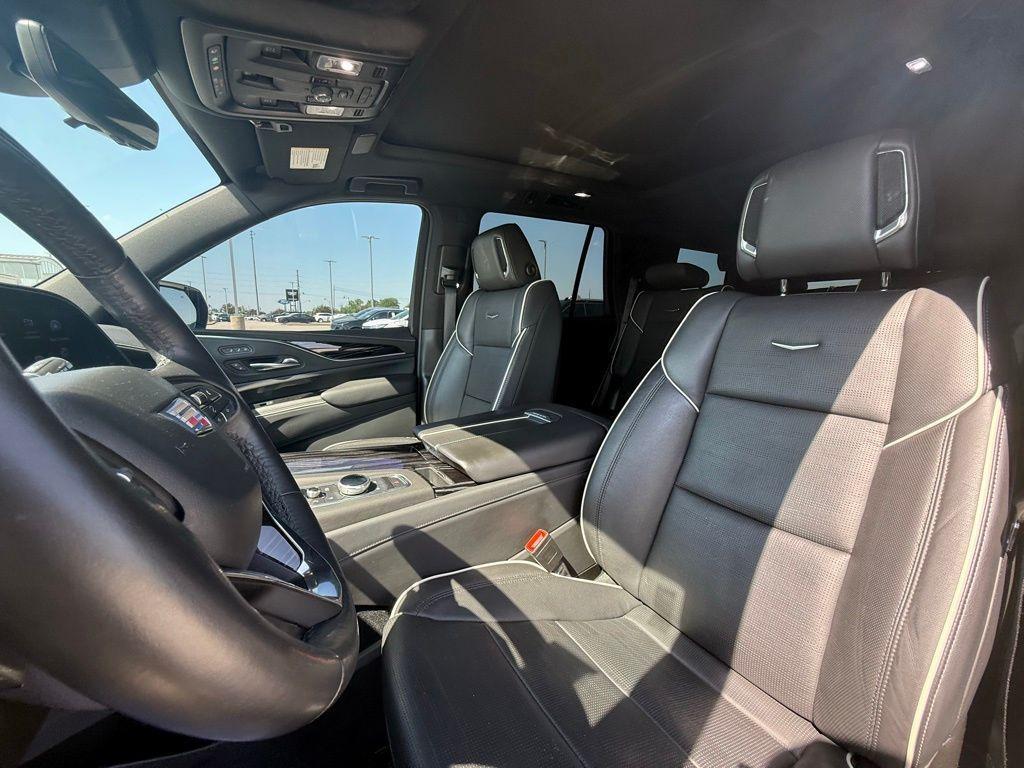 used 2022 Cadillac Escalade car, priced at $70,147