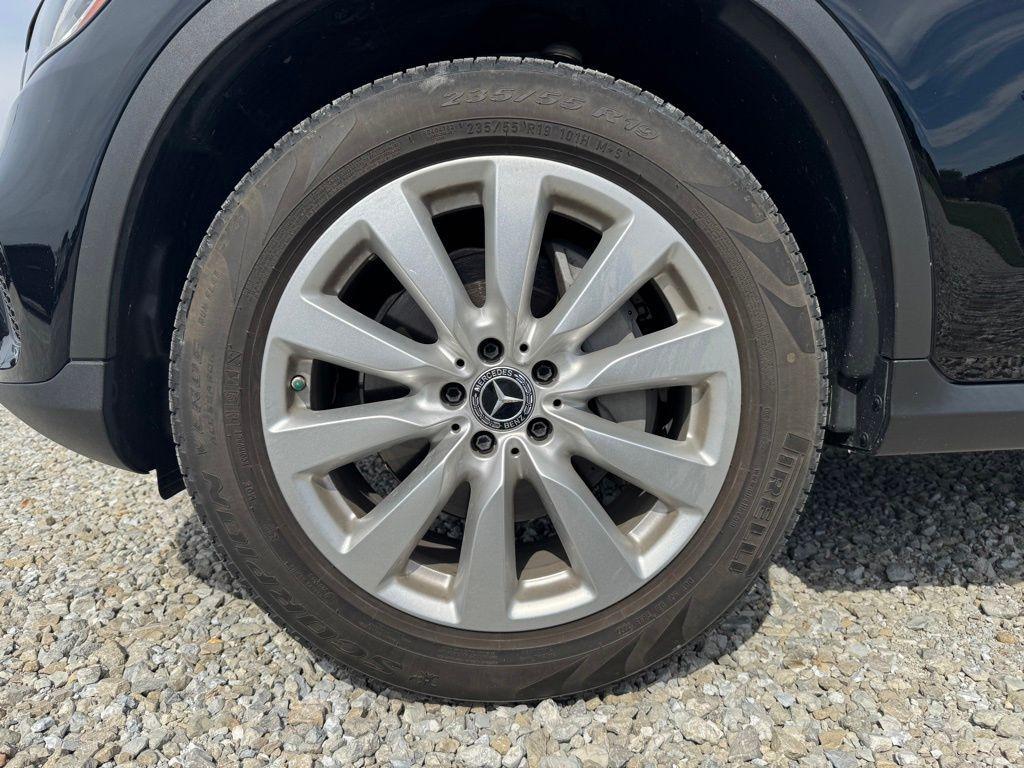 used 2020 Mercedes-Benz GLC 300 car, priced at $31,125