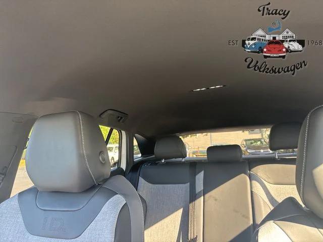 new 2025 Volkswagen ID.4 car, priced at $46,187