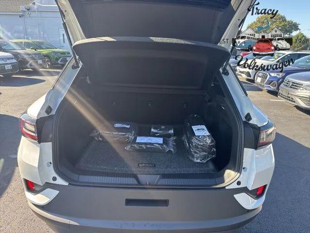 new 2025 Volkswagen ID.4 car, priced at $46,187