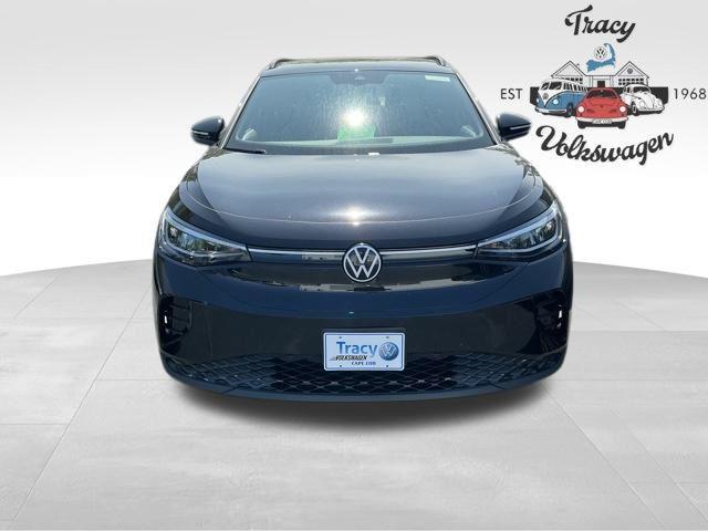 new 2025 Volkswagen ID.4 car, priced at $42,271