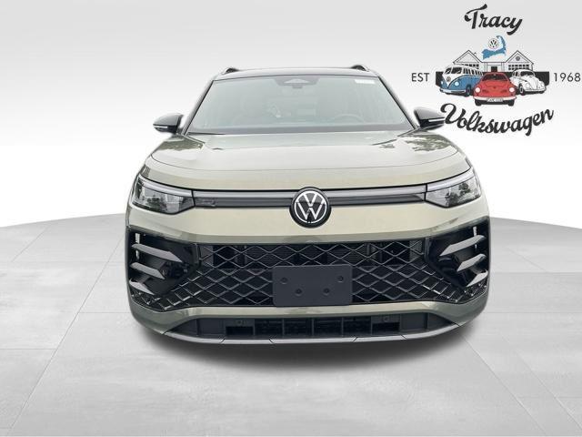new 2025 Volkswagen Tiguan car, priced at $40,400