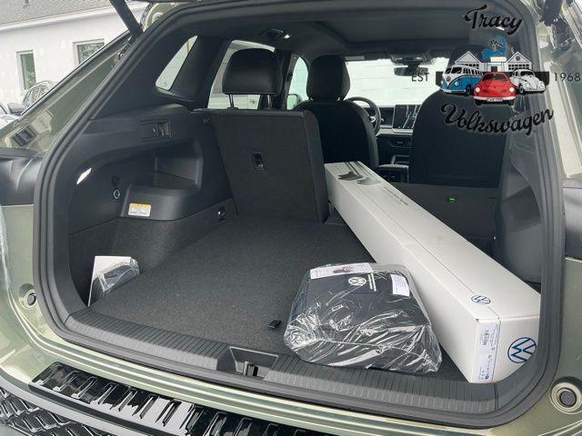 new 2025 Volkswagen Tiguan car, priced at $40,400