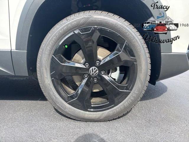 new 2025 Volkswagen Taos car, priced at $35,946