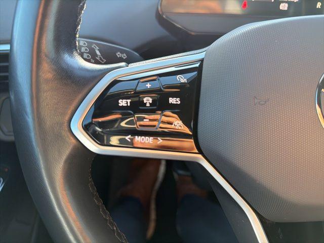 used 2022 Volkswagen ID.4 car, priced at $21,925