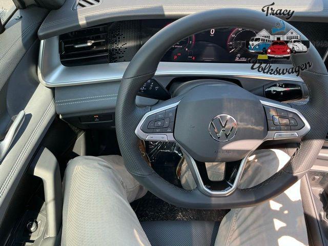 new 2025 Volkswagen Tiguan car, priced at $39,081