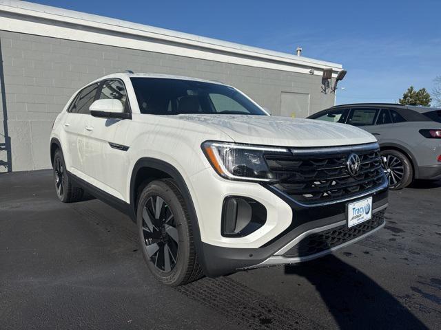 new 2025 Volkswagen Atlas Cross Sport car, priced at $50,346