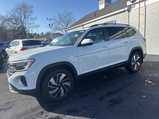 new 2025 Volkswagen Atlas car, priced at $48,817