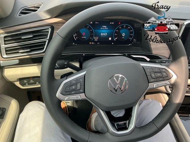 new 2025 Volkswagen Atlas car, priced at $55,966