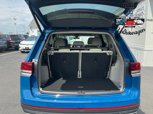 new 2025 Volkswagen Atlas car, priced at $42,577