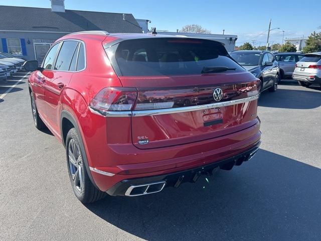 new 2024 Volkswagen Atlas Cross Sport car, priced at $52,413