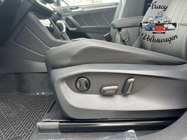 new 2024 Volkswagen Tiguan car, priced at $36,000