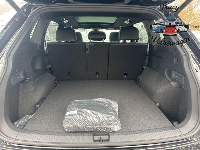 new 2024 Volkswagen Tiguan car, priced at $36,000