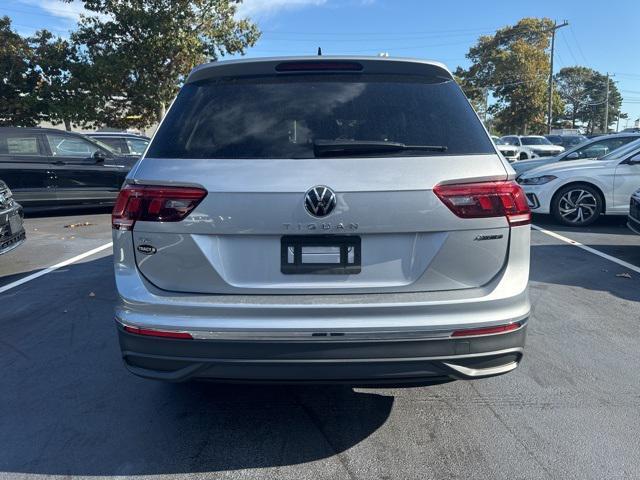 new 2024 Volkswagen Tiguan car, priced at $35,436