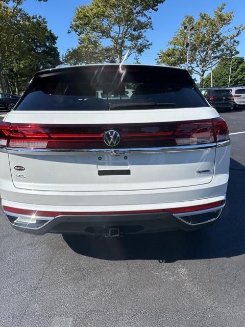 new 2024 Volkswagen Atlas Cross Sport car, priced at $49,399