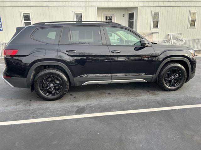 used 2024 Volkswagen Atlas car, priced at $42,814