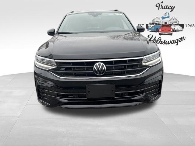 new 2024 Volkswagen Tiguan car, priced at $36,109