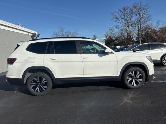 new 2025 Volkswagen Atlas car, priced at $42,577