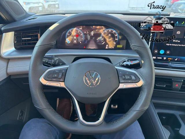 new 2025 Volkswagen Tiguan car, priced at $36,800
