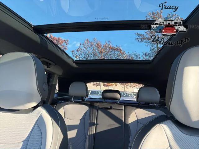 new 2025 Volkswagen Tiguan car, priced at $36,800