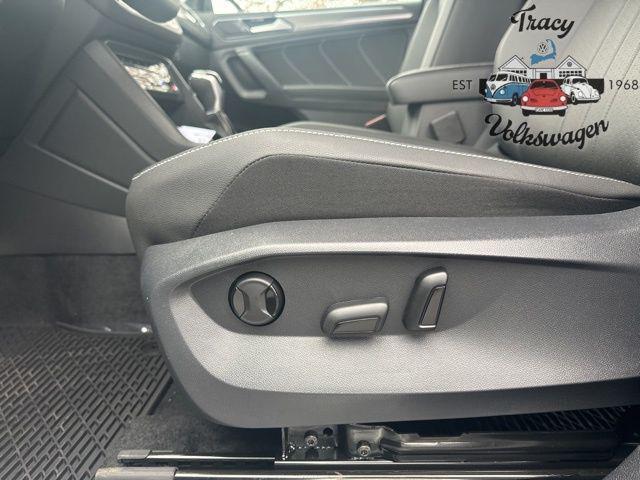 new 2024 Volkswagen Tiguan car, priced at $36,109