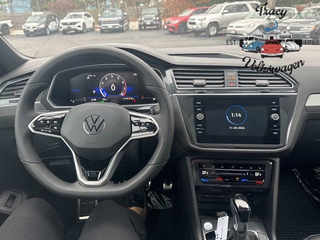 new 2024 Volkswagen Tiguan car, priced at $36,109