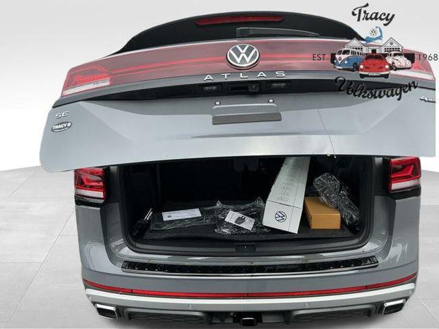 new 2025 Volkswagen Atlas car, priced at $48,600