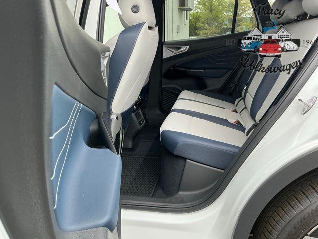 new 2025 Volkswagen ID.4 car, priced at $54,998