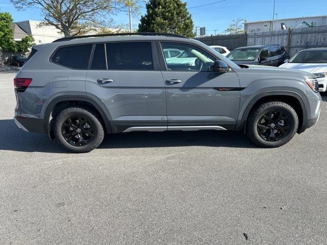 new 2024 Volkswagen Atlas car, priced at $47,975