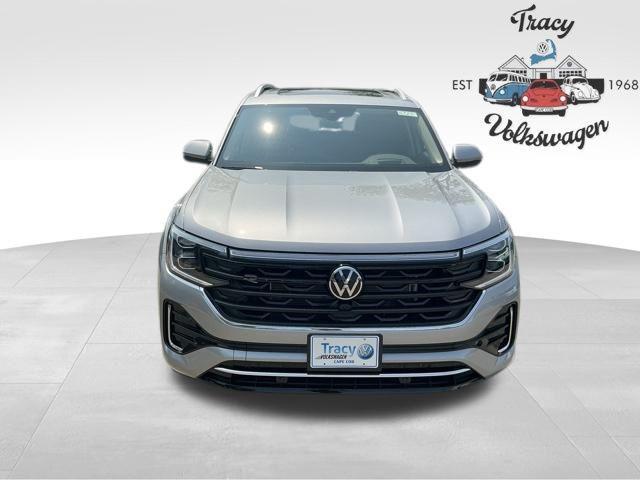 new 2025 Volkswagen Atlas car, priced at $56,136