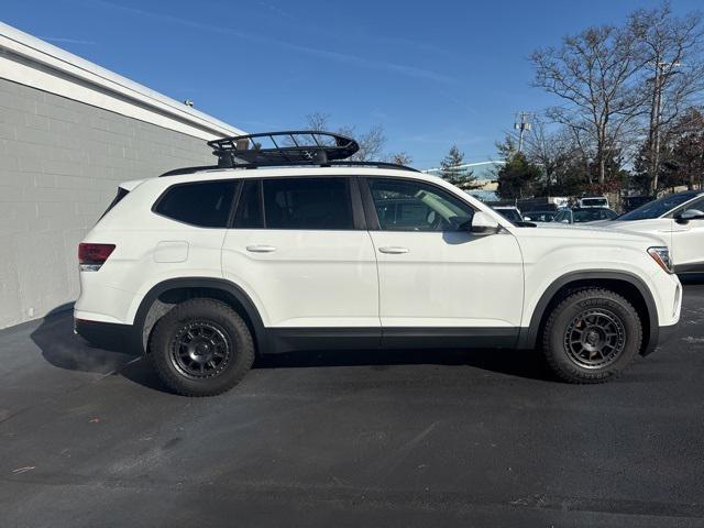 new 2025 Volkswagen Atlas car, priced at $47,357