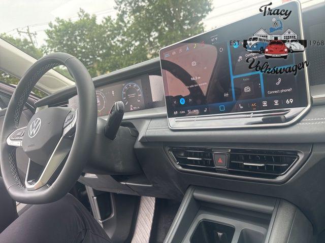 new 2025 Volkswagen Tiguan car, priced at $36,400