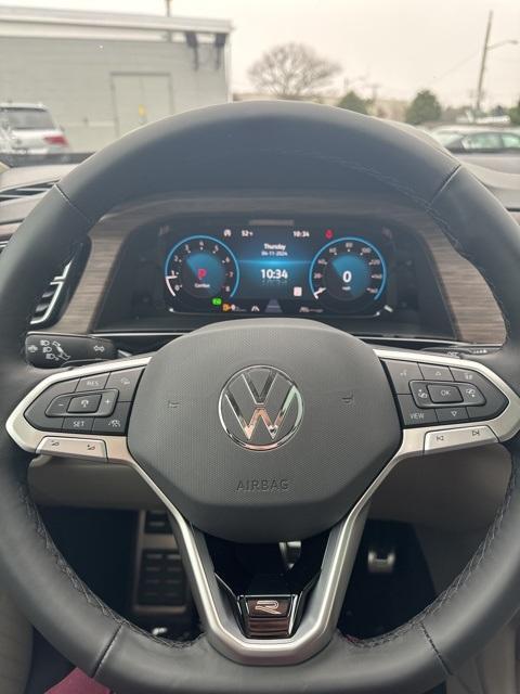 new 2024 Volkswagen Atlas car, priced at $53,800