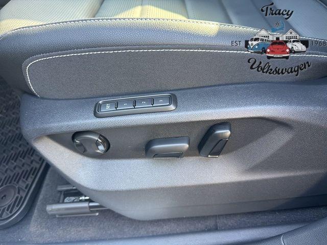 new 2026 Volkswagen Atlas Cross Sport car, priced at $50,926