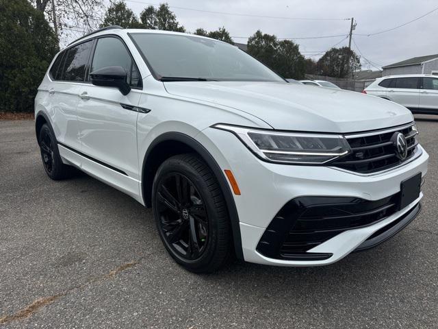 new 2024 Volkswagen Tiguan car, priced at $39,004