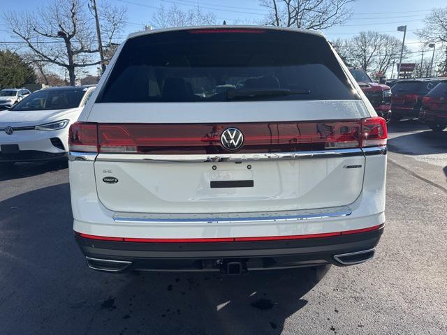 new 2025 Volkswagen Atlas car, priced at $49,412