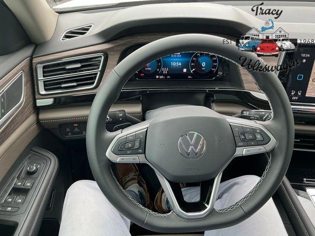 new 2025 Volkswagen Atlas car, priced at $49,000