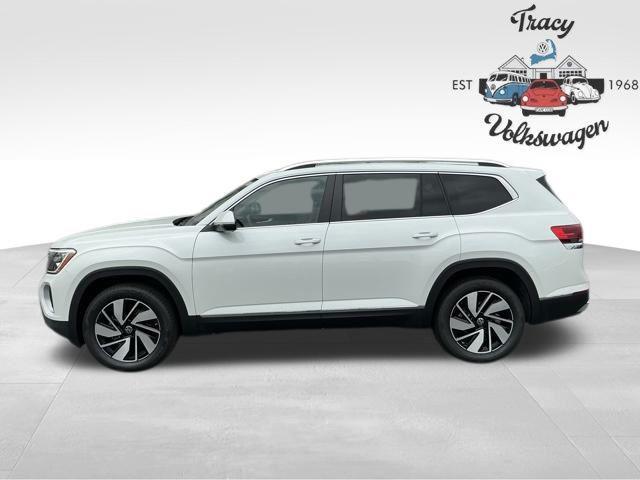 new 2025 Volkswagen Atlas car, priced at $49,000