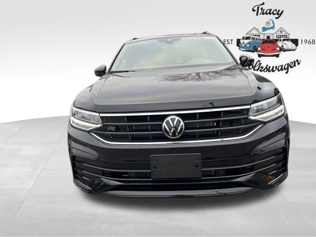 new 2024 Volkswagen Tiguan car, priced at $37,108